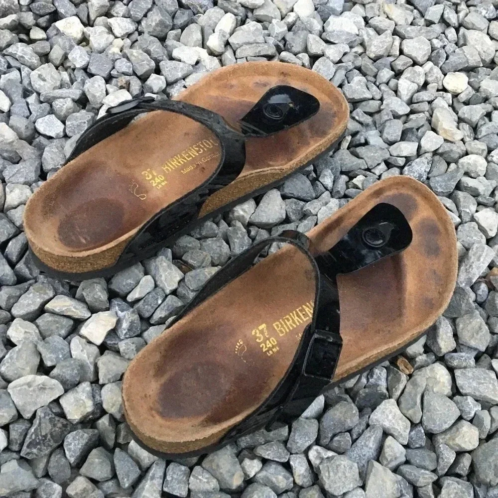 Birkenstock Gizeh Black Patent Leather Sandals 37